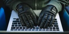 تحليل أنواع الجرائم الإلكترونية وتهديدها
