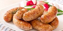 كيفية صنع نقانق الدجاج في المنزل: دليل مفصل لتحضير نقانق لذيذة