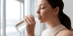 فوائد شرب الماء بكثرة: دليلك الشامل للصحة واللياقة البدنية