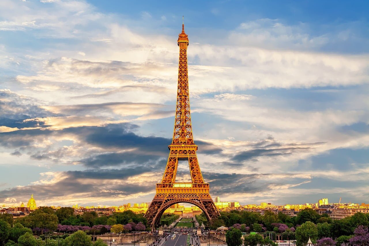 عاصمة فرنسا: باريس الساحرة وثقافتها المترفة