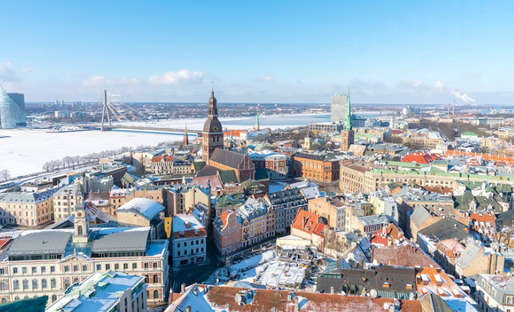 هلسنكي: عاصمة فنلندا، المدينة التي تجمع بين الماضي والحاضر